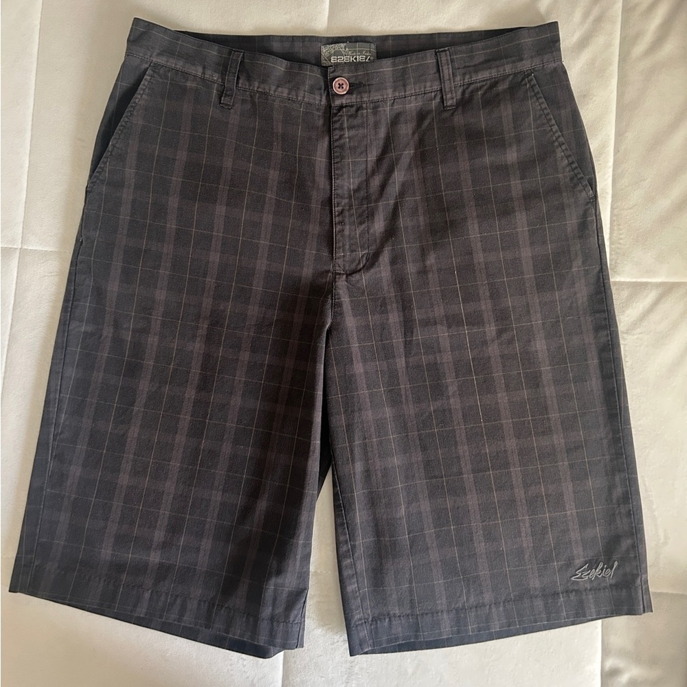 Ezekiel Gray Flat Front Shorts with Plaid Pattern​​​​​​​